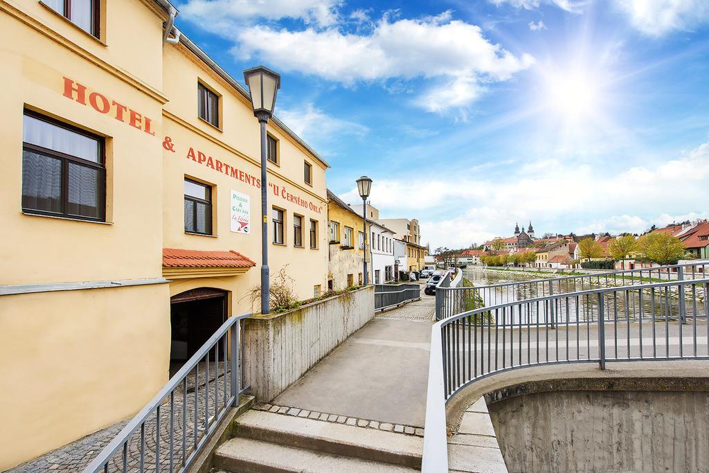 Hotel&Apartments U Černého orla Třebíč Exteriér fotografie